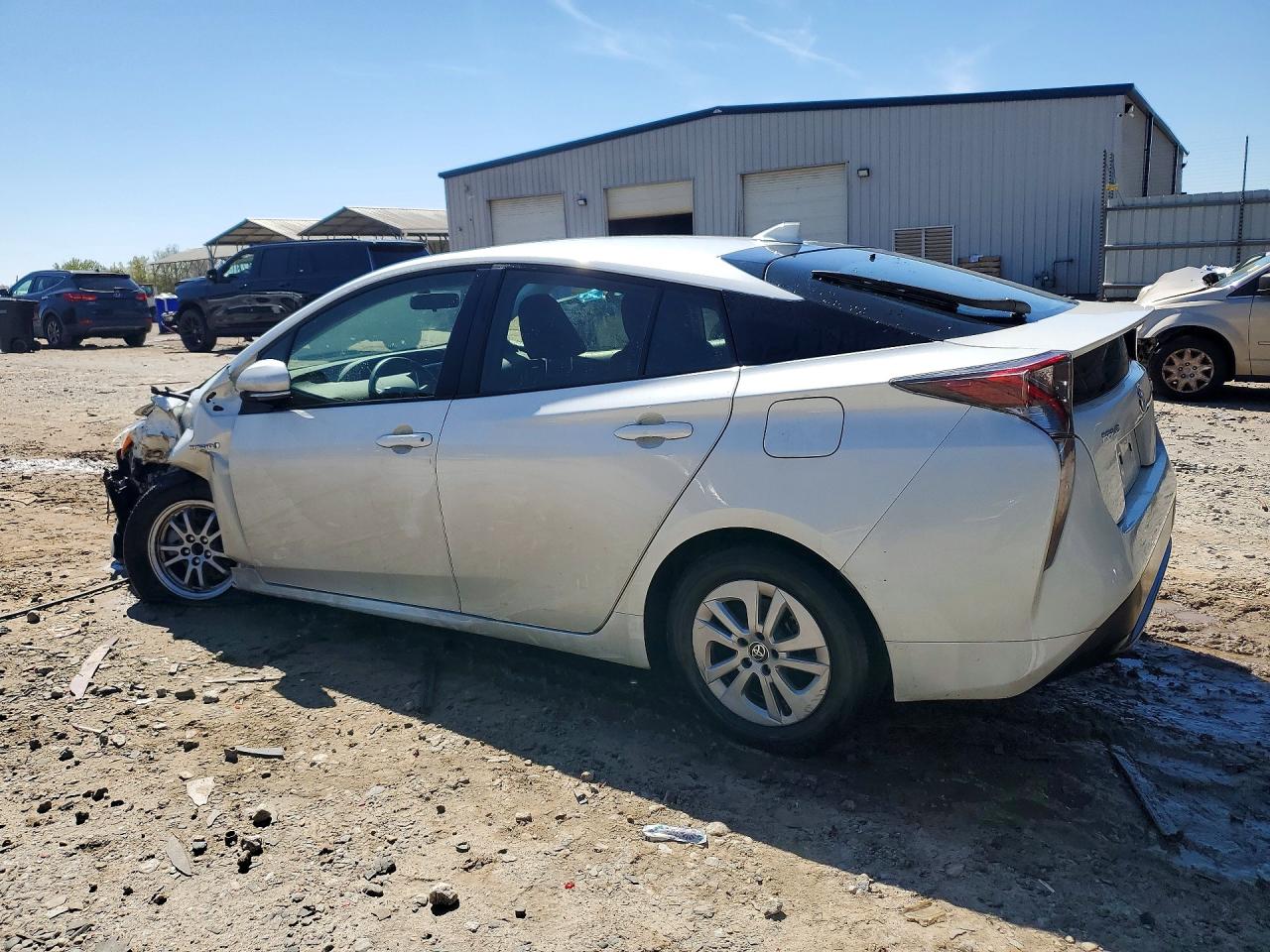 2016 TOYOTA PRIUS TWO photo 3