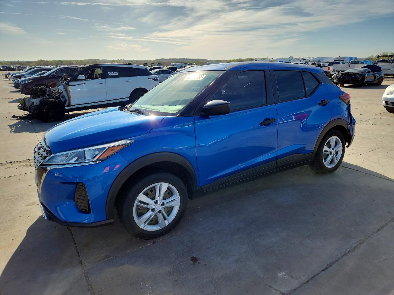 2021 NISSAN KICKS