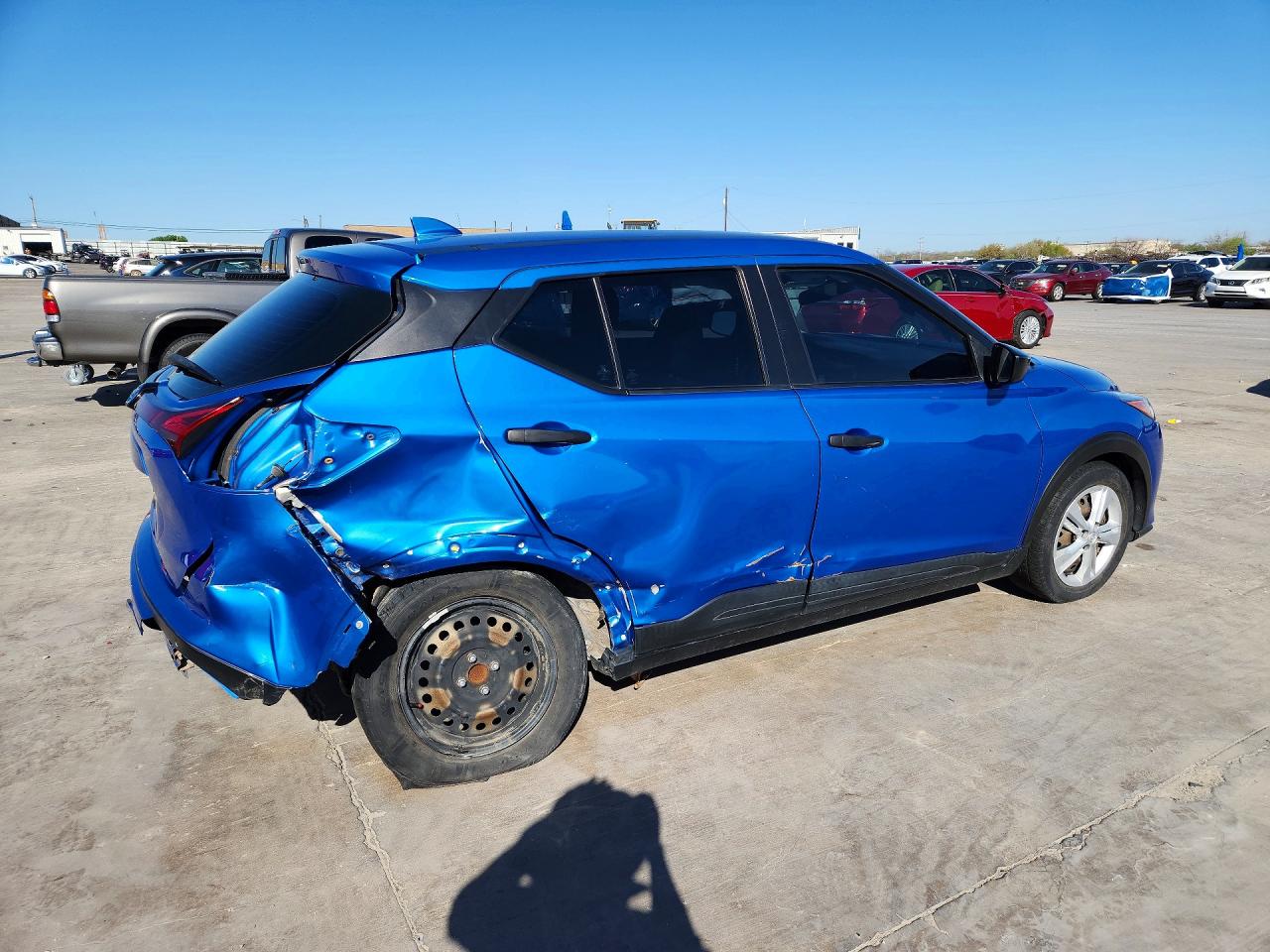 2021 NISSAN KICKS S photo 5