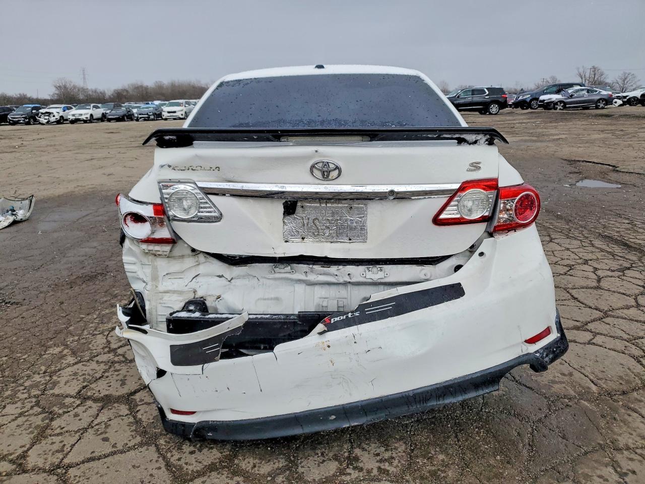 2012 TOYOTA COROLLA S photo 6
