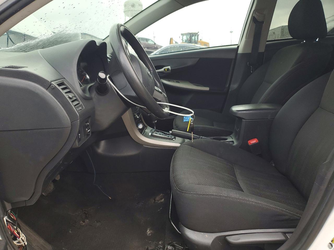 2012 TOYOTA COROLLA S photo 7