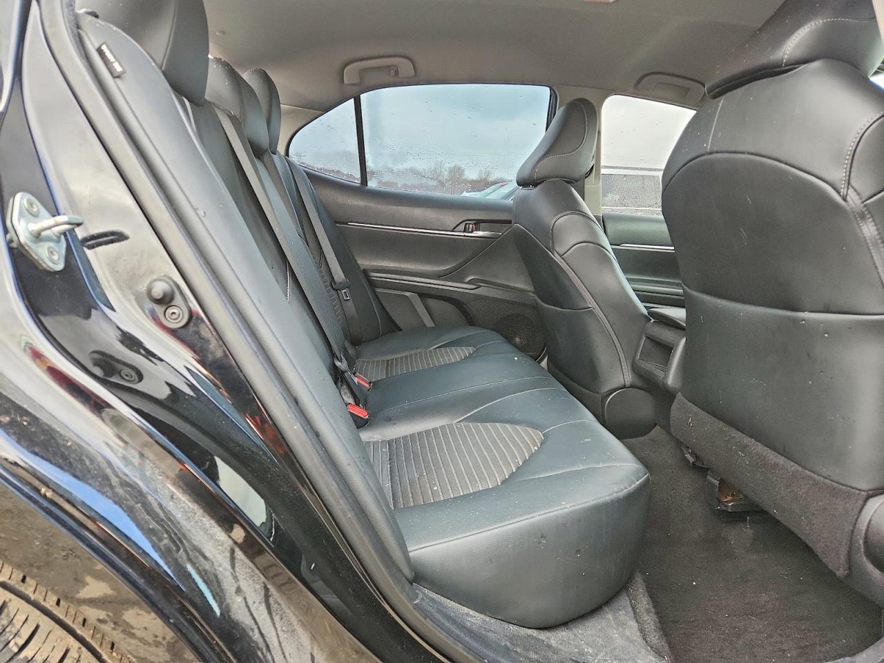2021 TOYOTA CAMRY SE photo 10