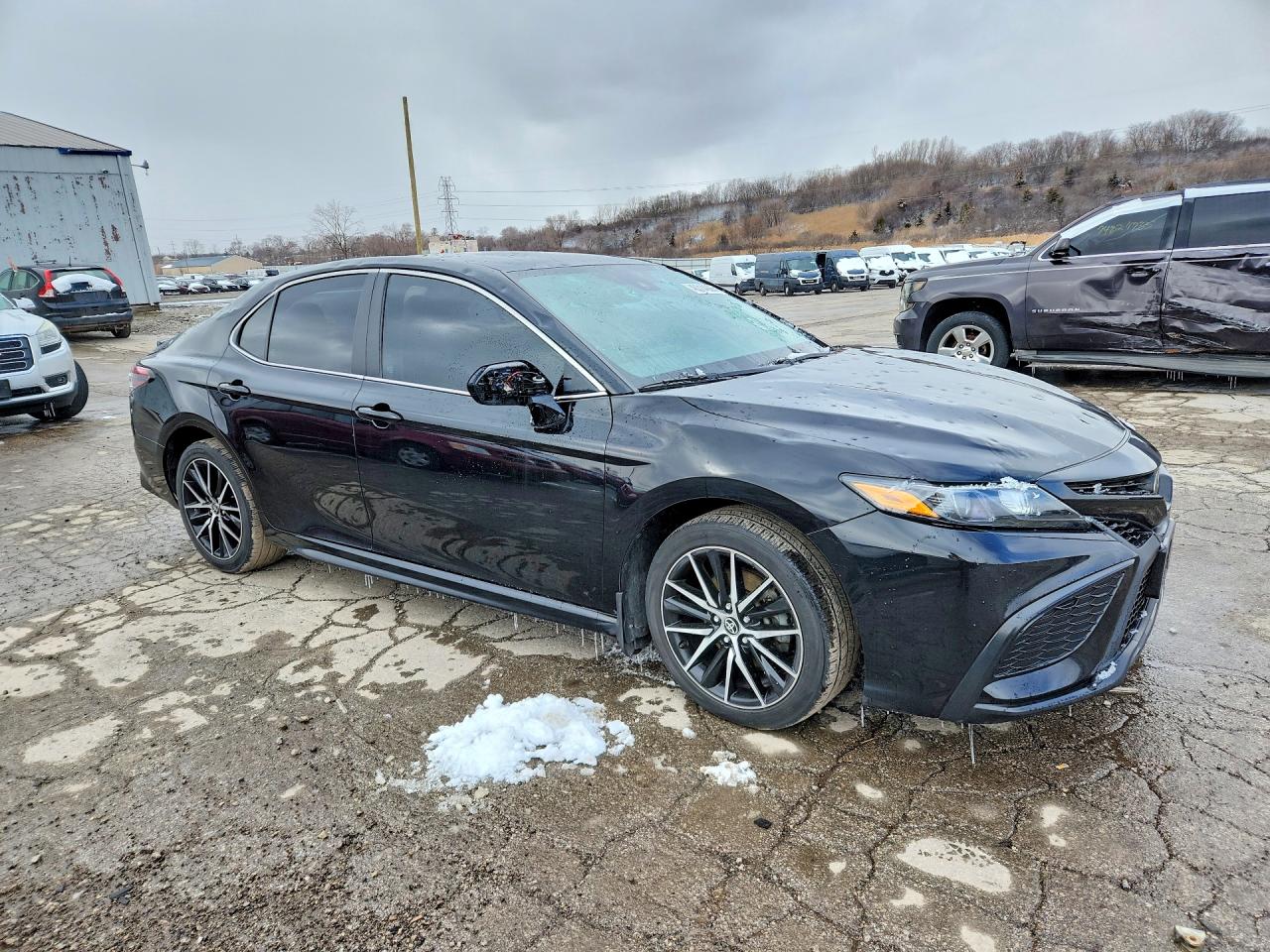2021 TOYOTA CAMRY SE photo 4