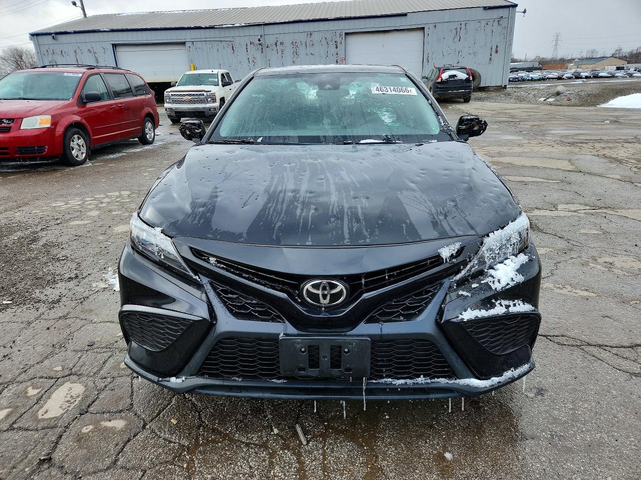 2021 TOYOTA CAMRY SE photo 5