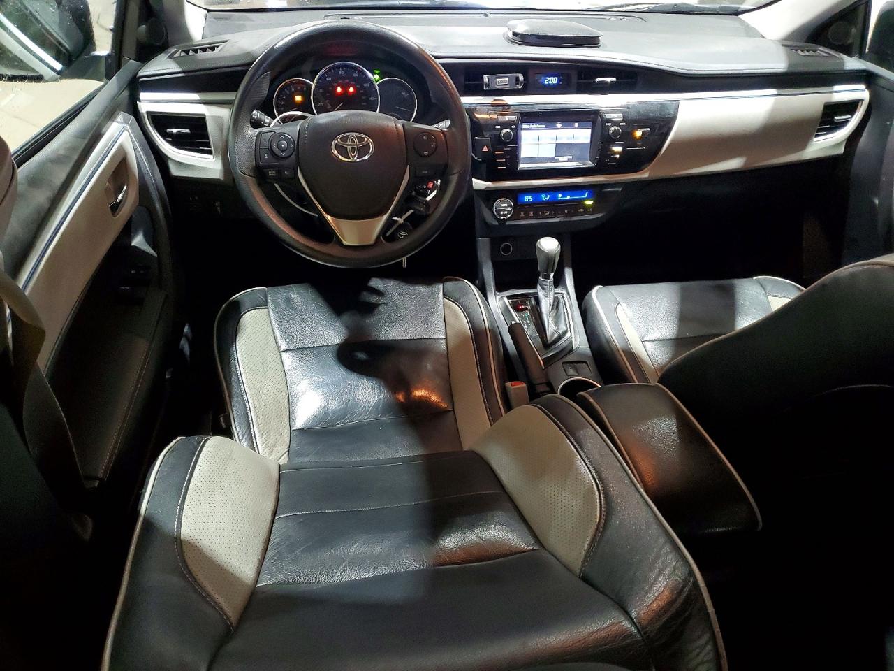 2015 TOYOTA COROLLA LE PLUS photo 8