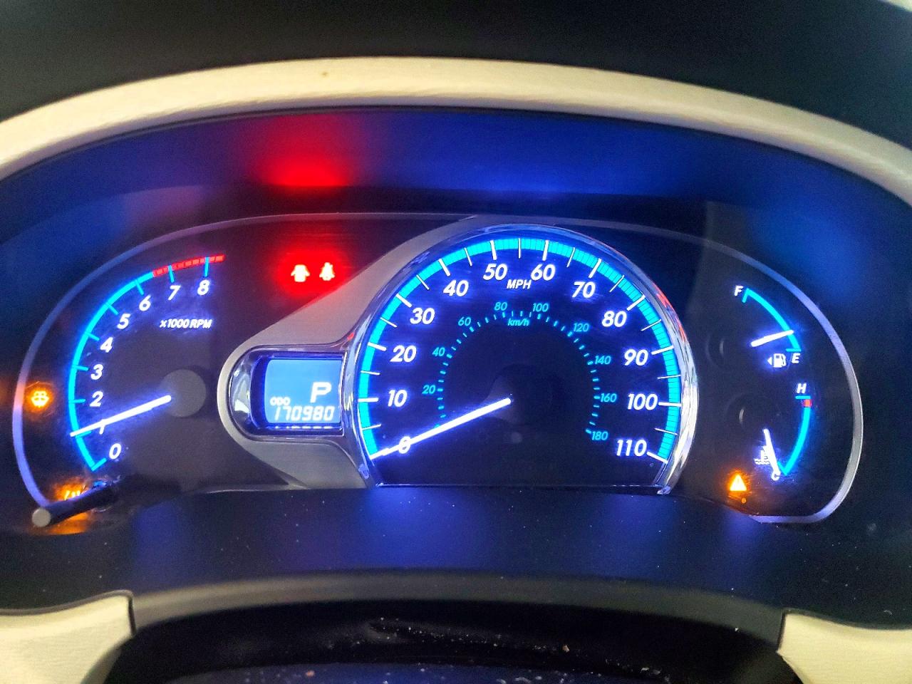 2014 TOYOTA SIENNA XLE 8-PASSENGER photo 9