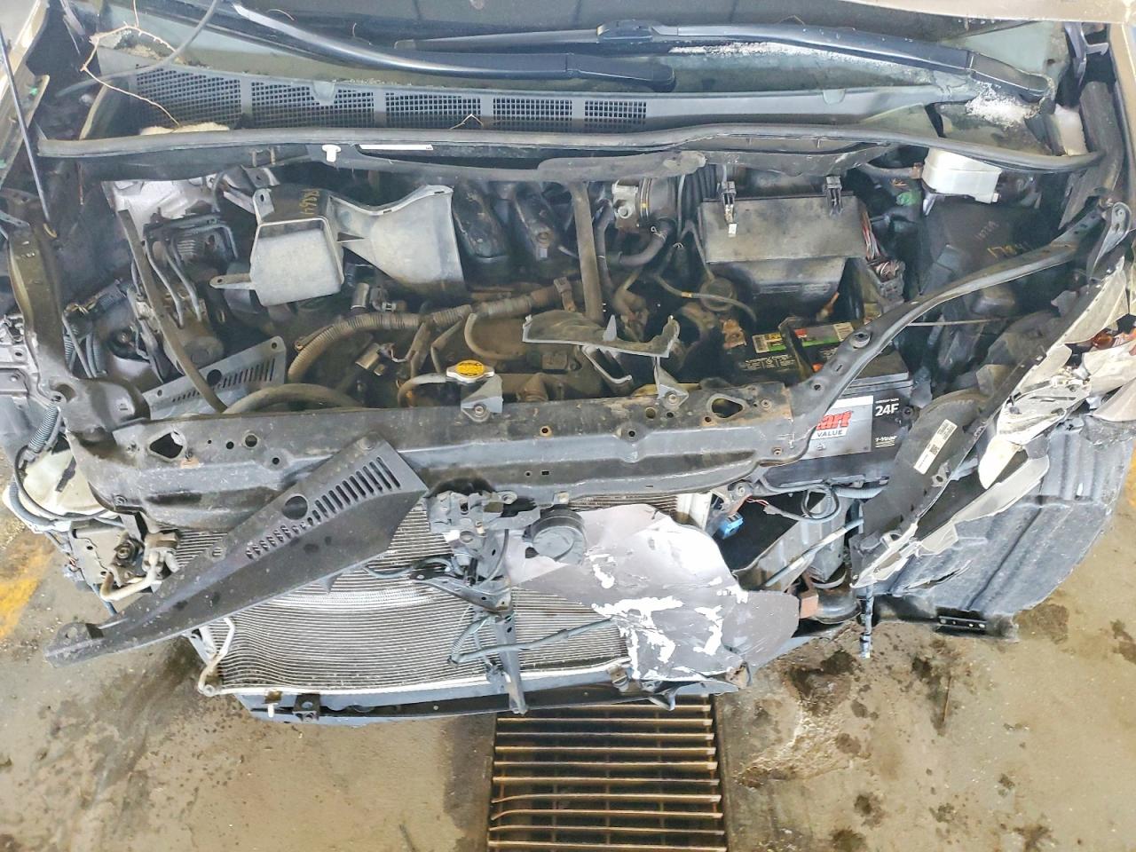 2014 TOYOTA SIENNA XLE 8-PASSENGER photo 12