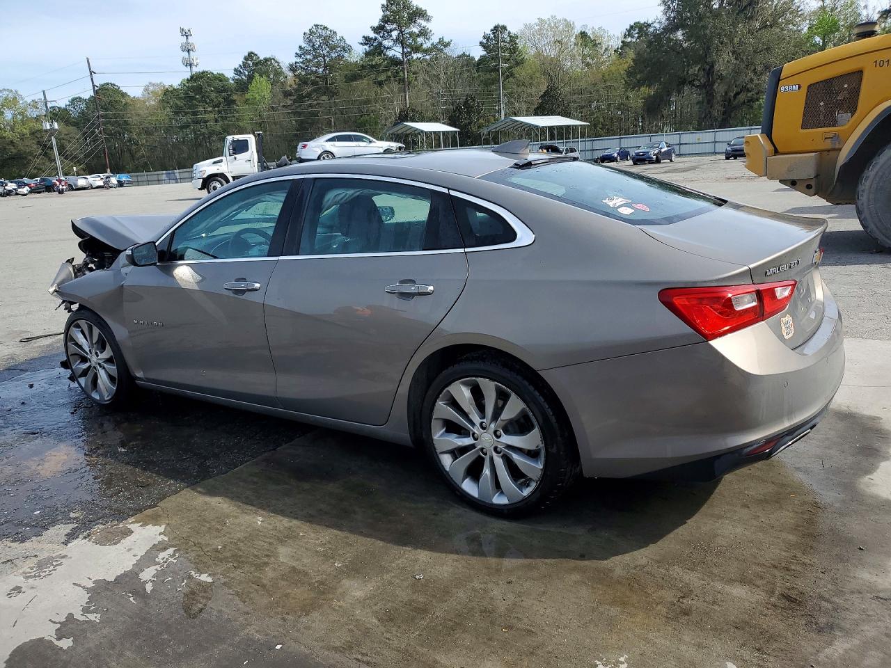2017 CHEVROLET MALIBU PREMIER photo 4