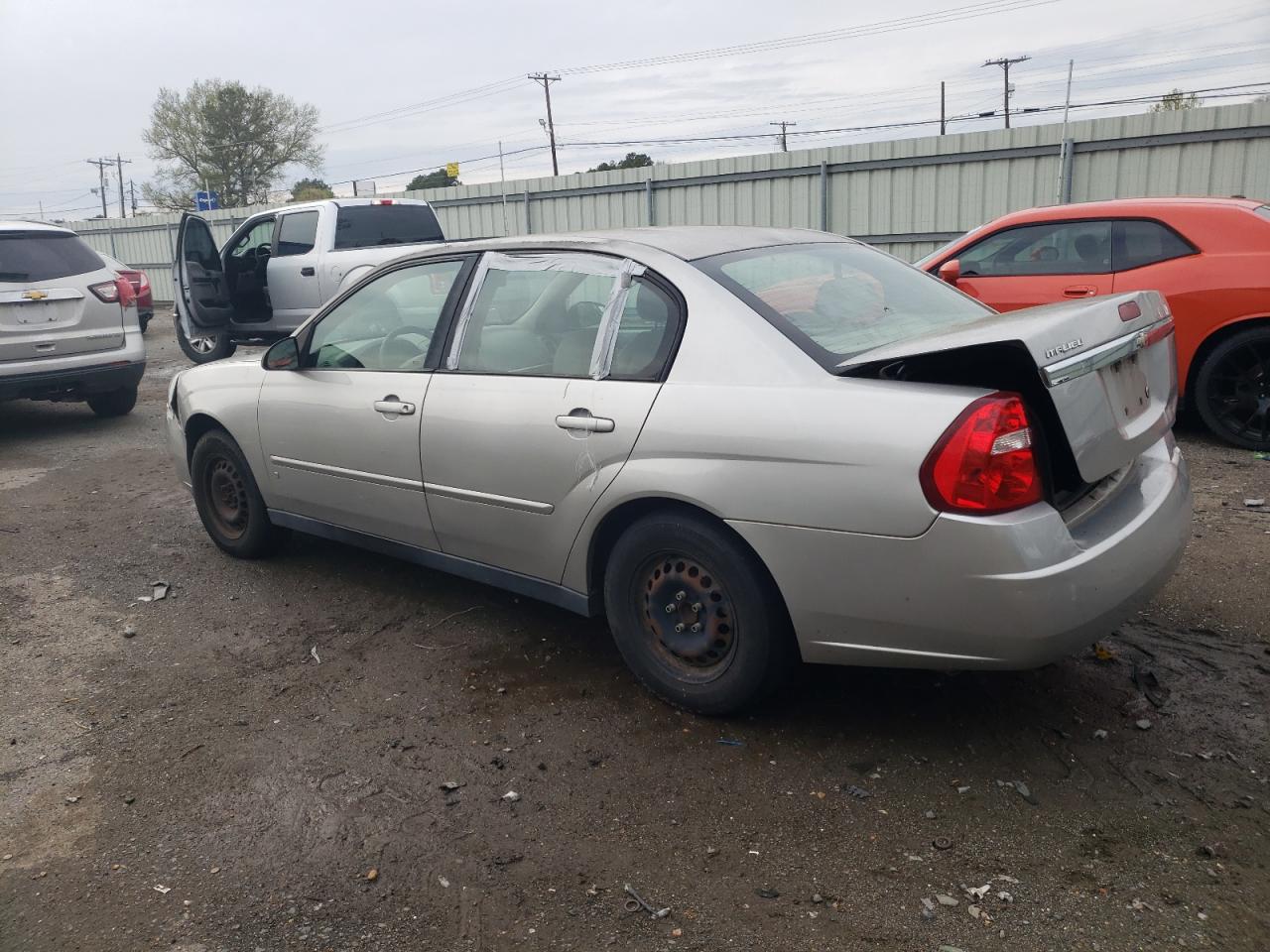 2008 CHEVROLET MALIBU LS photo 4