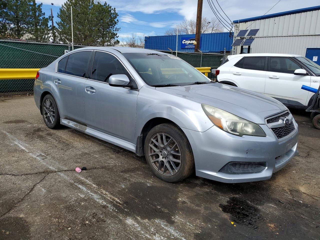 2013 SUBARU LEGACY 2.5I PREMIUM photo 4