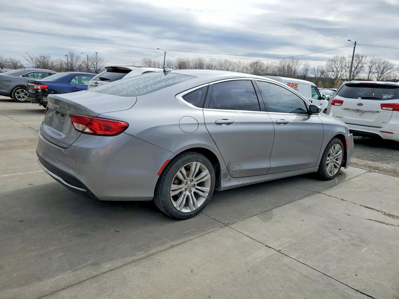 2015 CHRYSLER 200 LIMITED photo 9