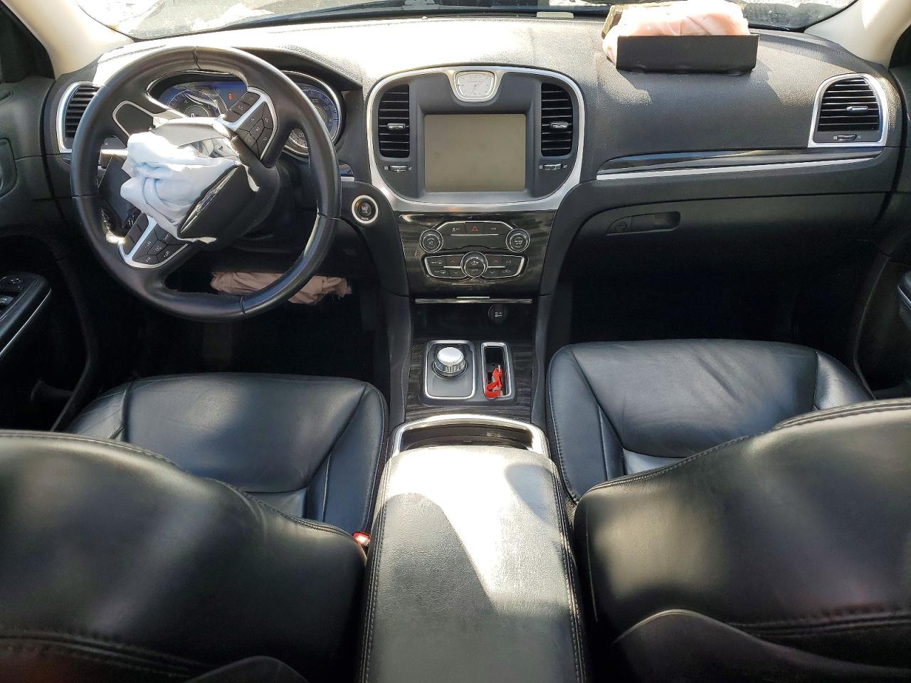 2016 CHRYSLER 300 LIMITED photo 8