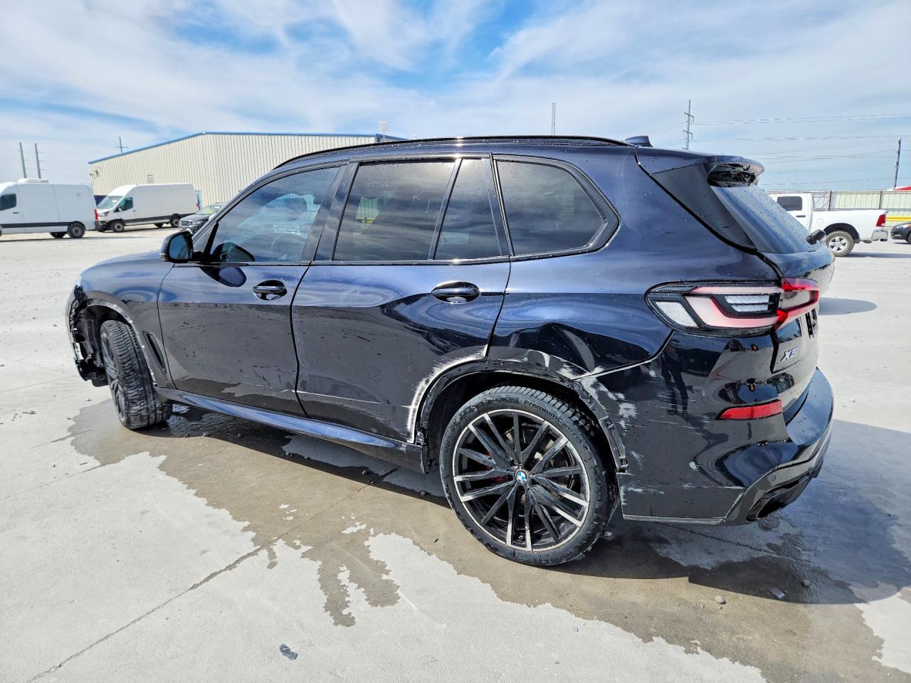 2022 BMW X5 SDRIVE 40I photo 2