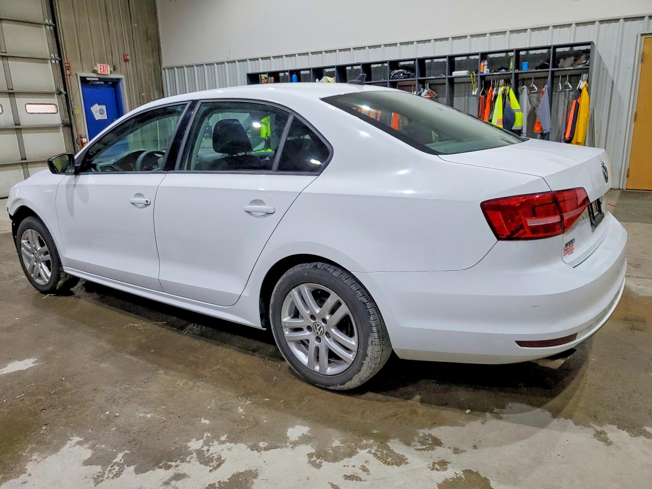 2015 VOLKSWAGEN JETTA BASE photo 3