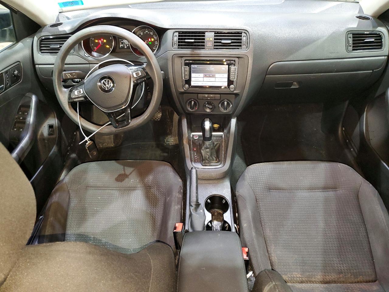 2015 VOLKSWAGEN JETTA BASE photo 15