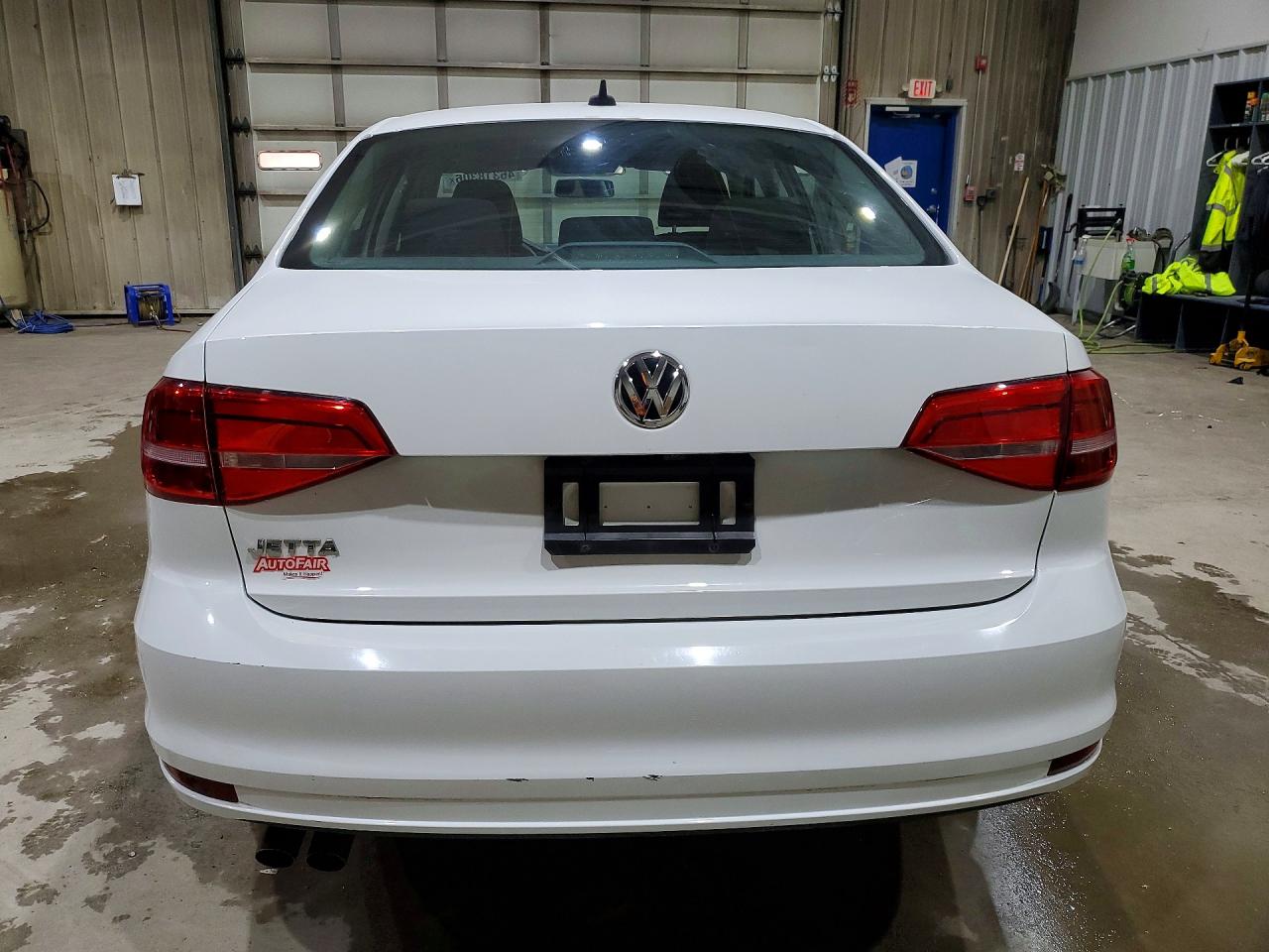 2015 VOLKSWAGEN JETTA BASE photo 11