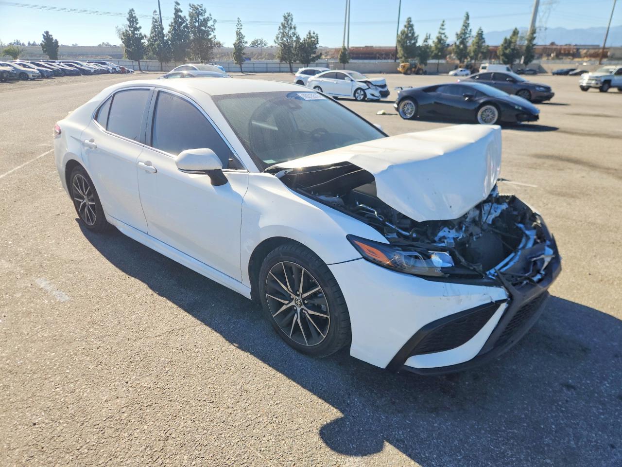 2022 TOYOTA CAMRY SE photo 7