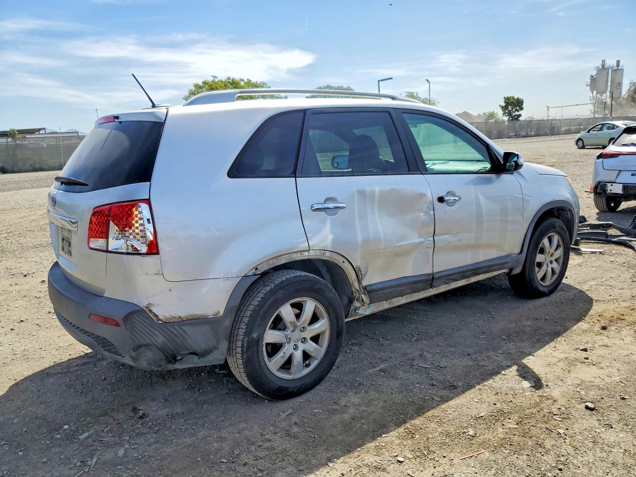 2011 KIA SORENTO LX photo 5