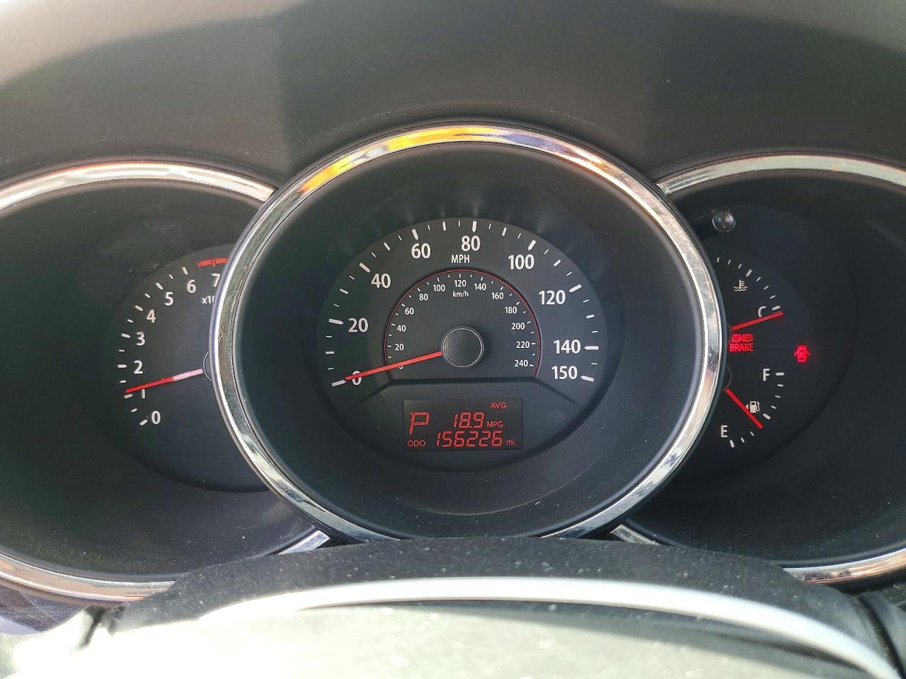 2011 KIA SORENTO LX photo 17