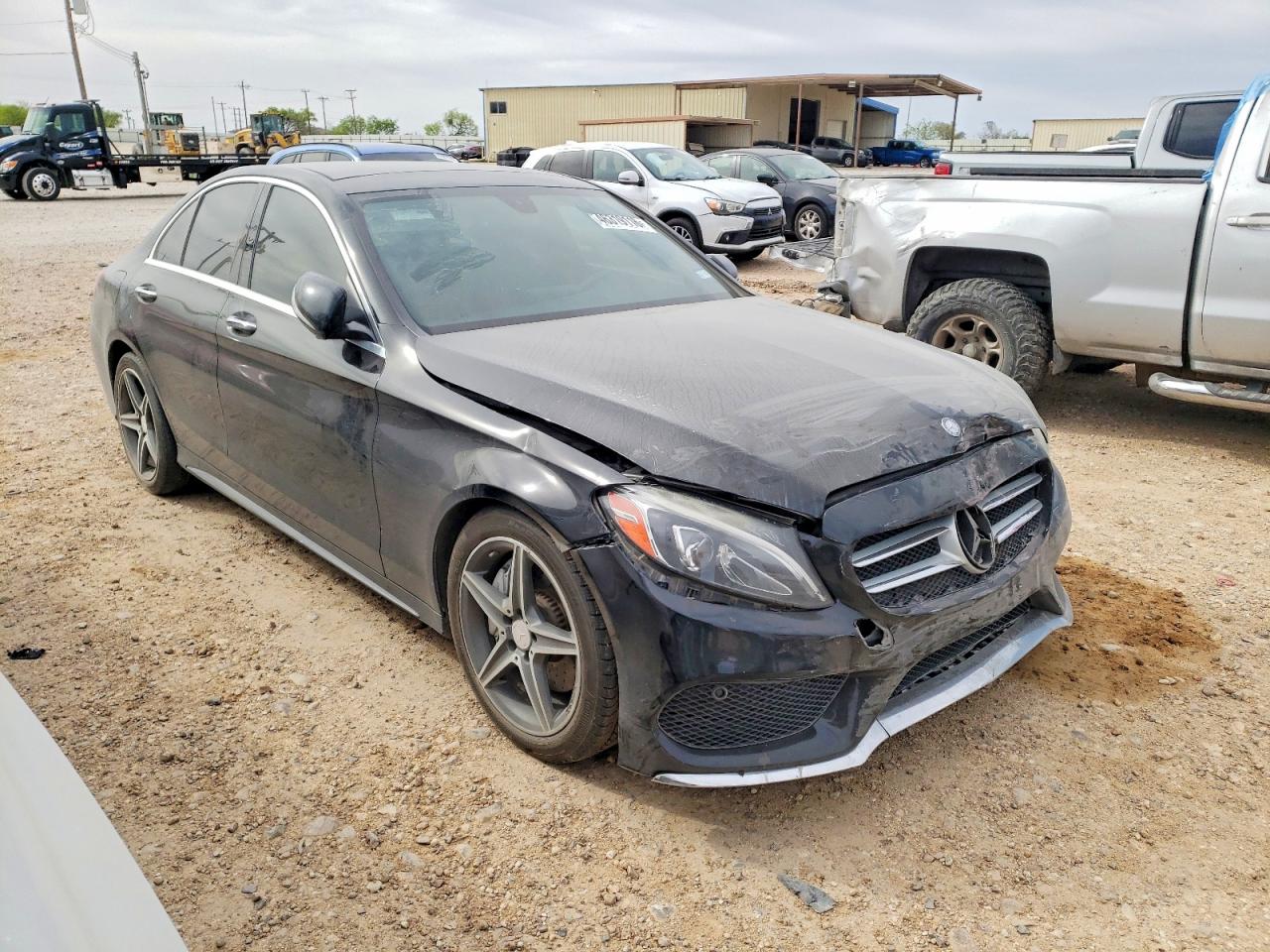 2015 MERCEDES-BENZ C 300 photo 4