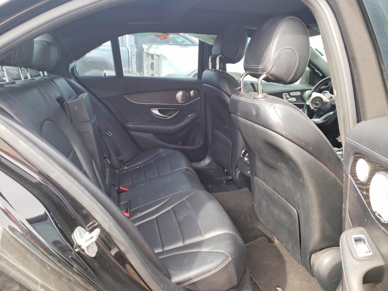 2015 MERCEDES-BENZ C 300 photo 10