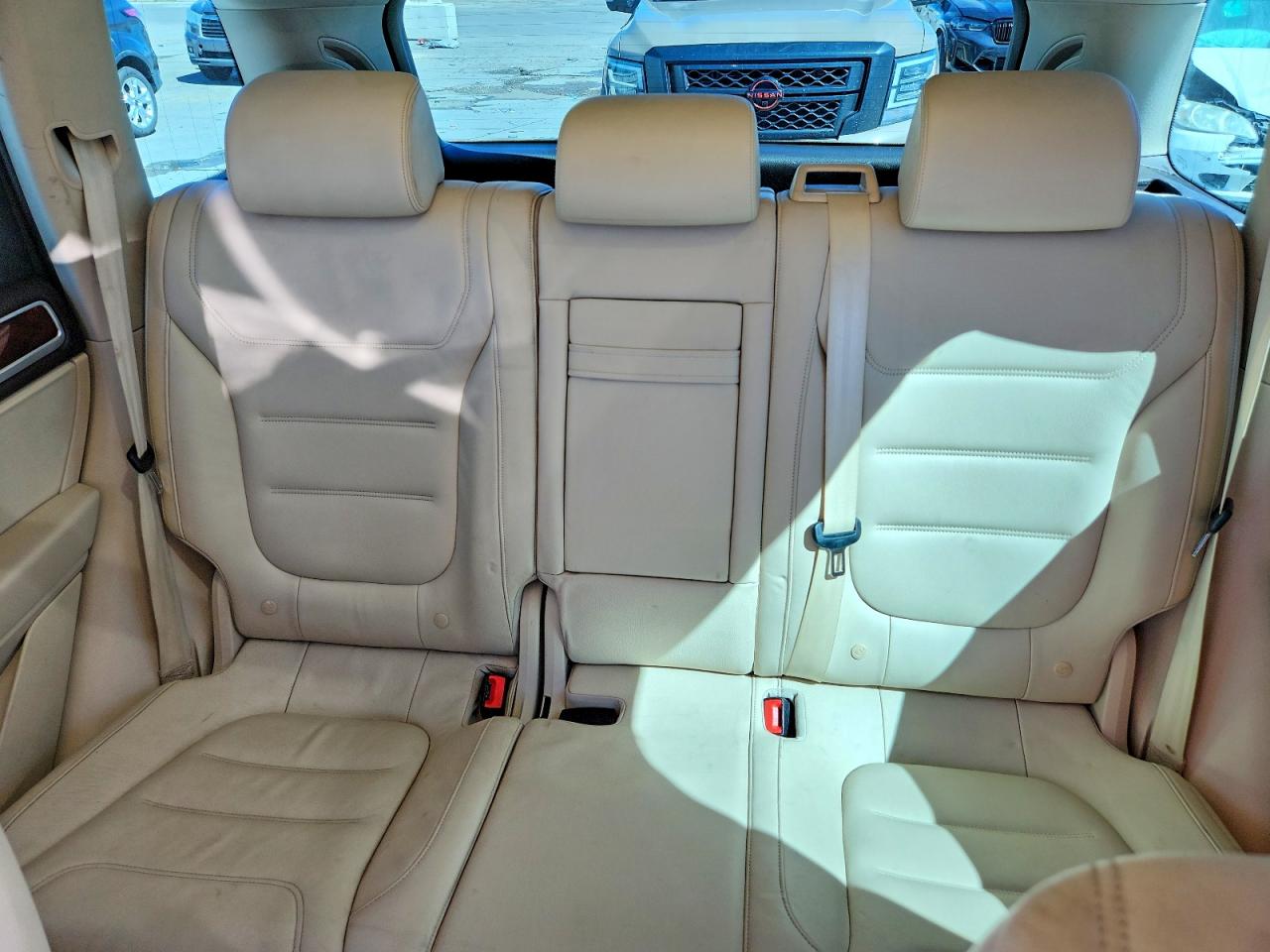 2012 VOLKSWAGEN TOUAREG V6 TDI photo 19