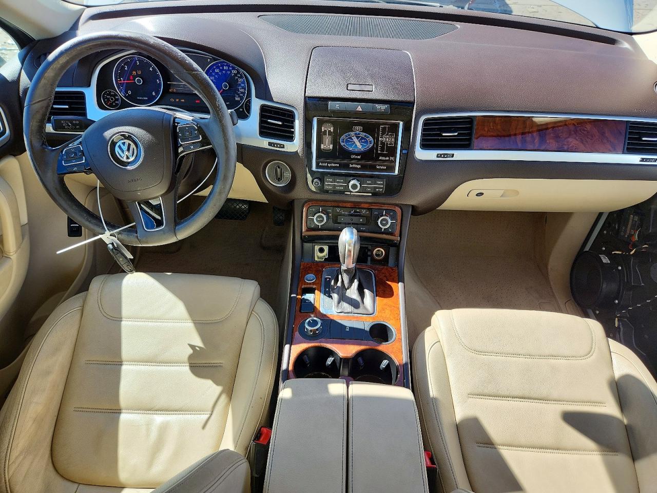 2012 VOLKSWAGEN TOUAREG V6 TDI photo 15
