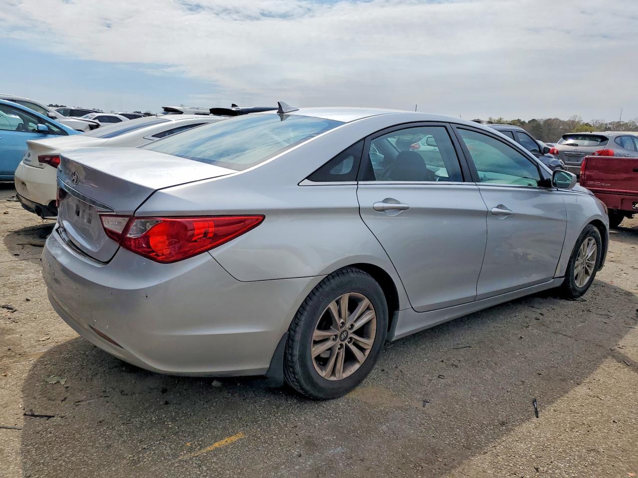 2011 HYUNDAI SONATA GLS photo 3