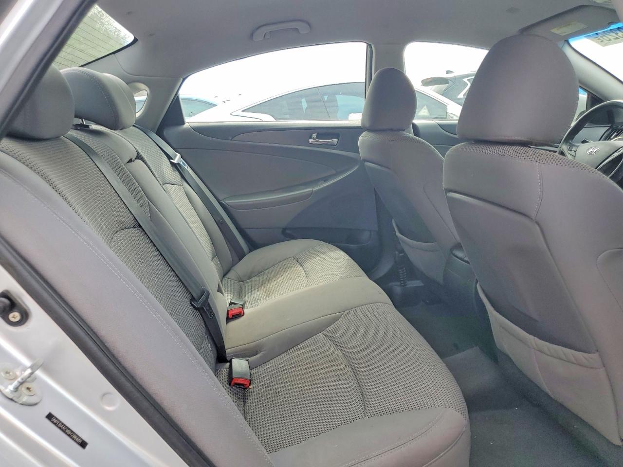 2011 HYUNDAI SONATA GLS photo 10