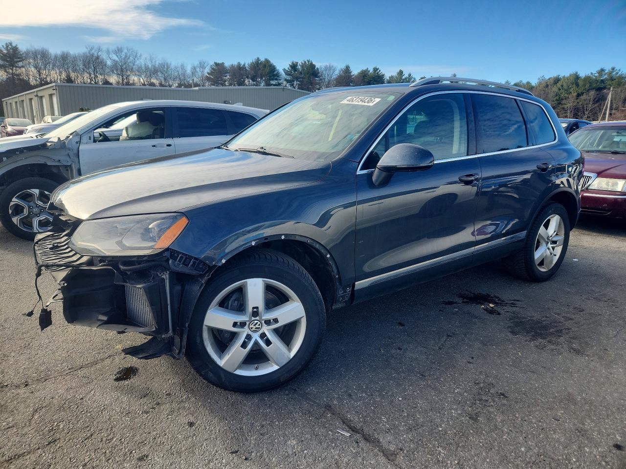 2012 VOLKSWAGEN TOUAREG