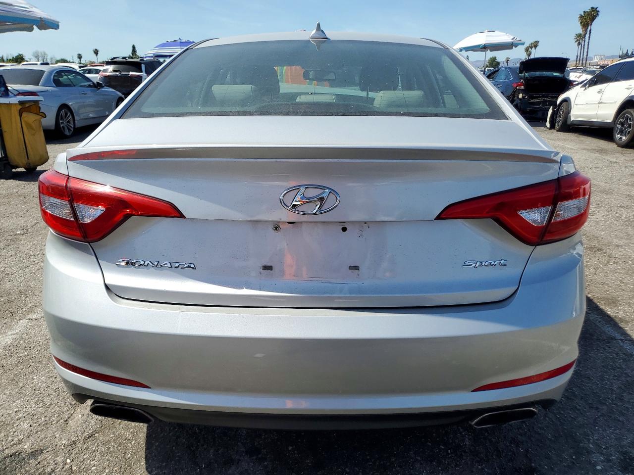 2015 HYUNDAI SONATA SPORT photo 6