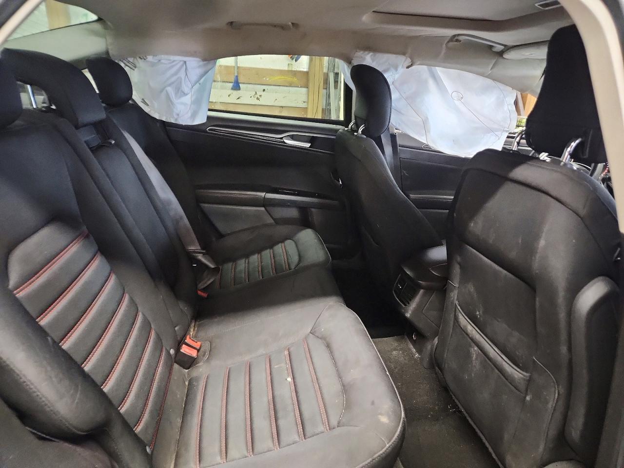 2013 FORD FUSION SE photo 19