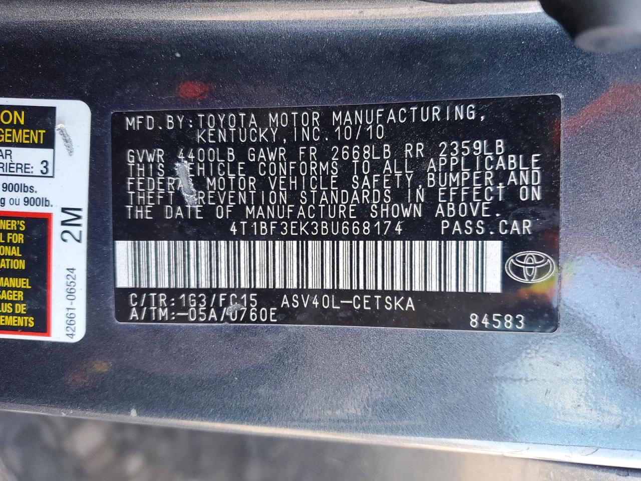2011 TOYOTA CAMRY SE photo 13