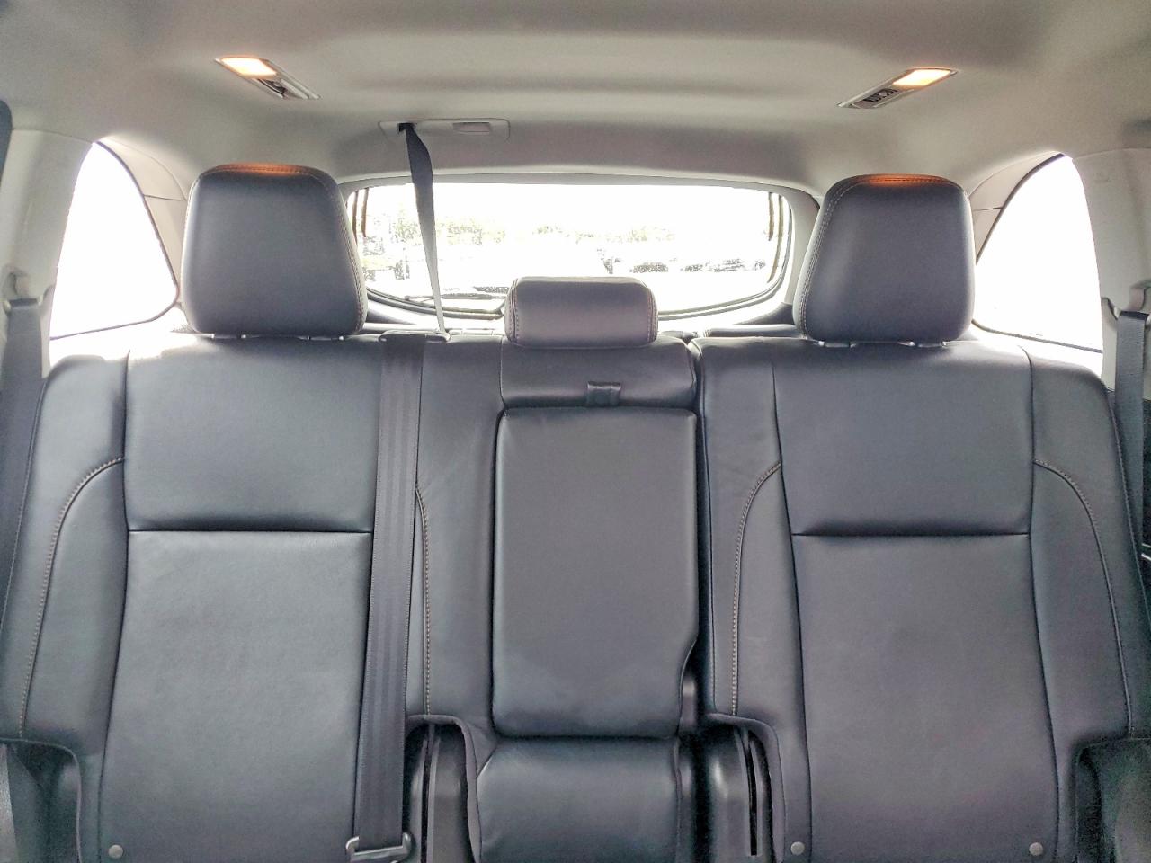 2016 TOYOTA HIGHLANDER XLE photo 19