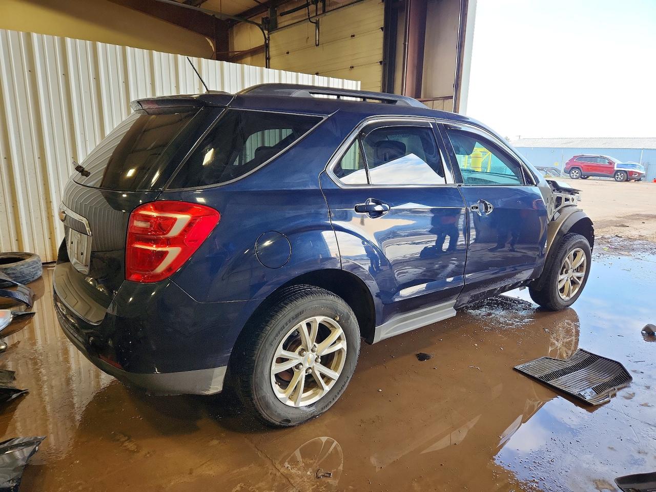 2017 CHEVROLET EQUINOX LT photo 5