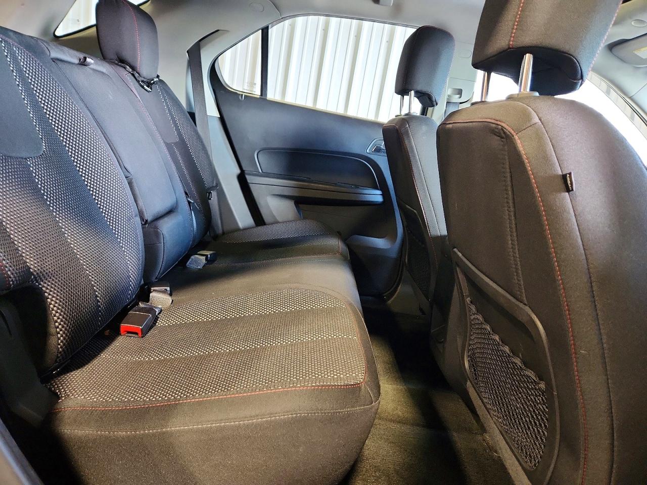 2017 CHEVROLET EQUINOX LT photo 21
