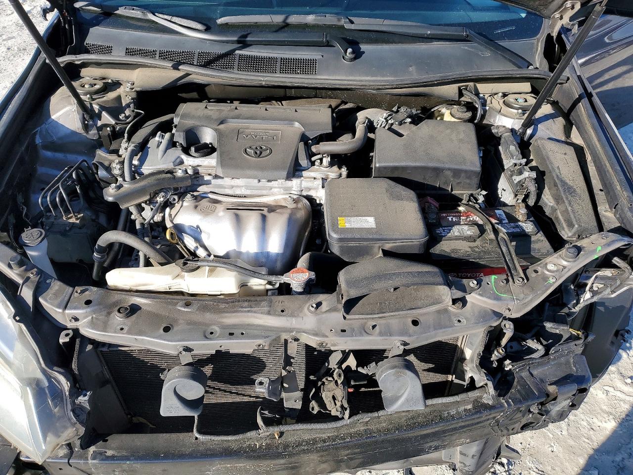 2016 TOYOTA CAMRY LE photo 11