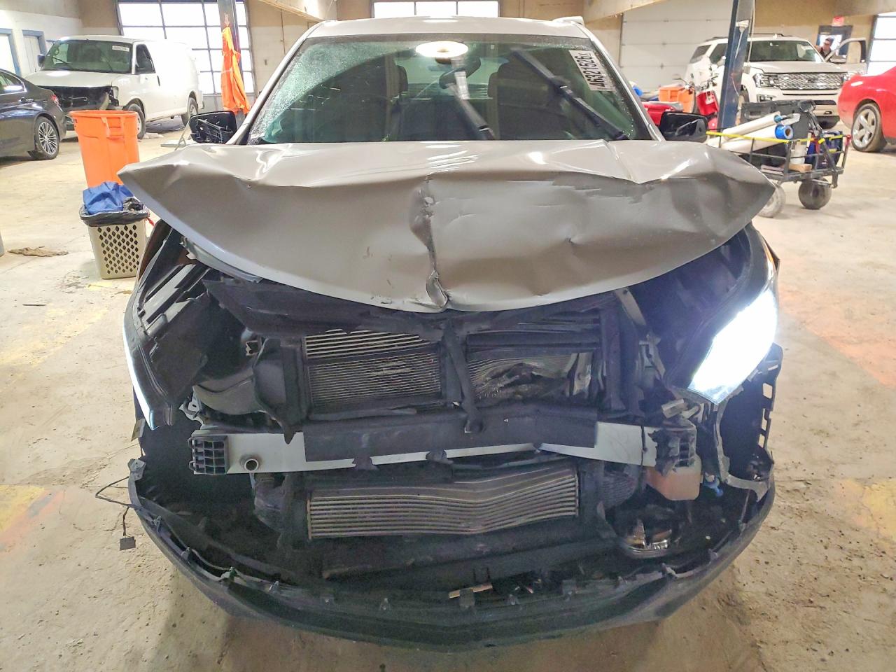 2020 CHEVROLET EQUINOX LT photo 9