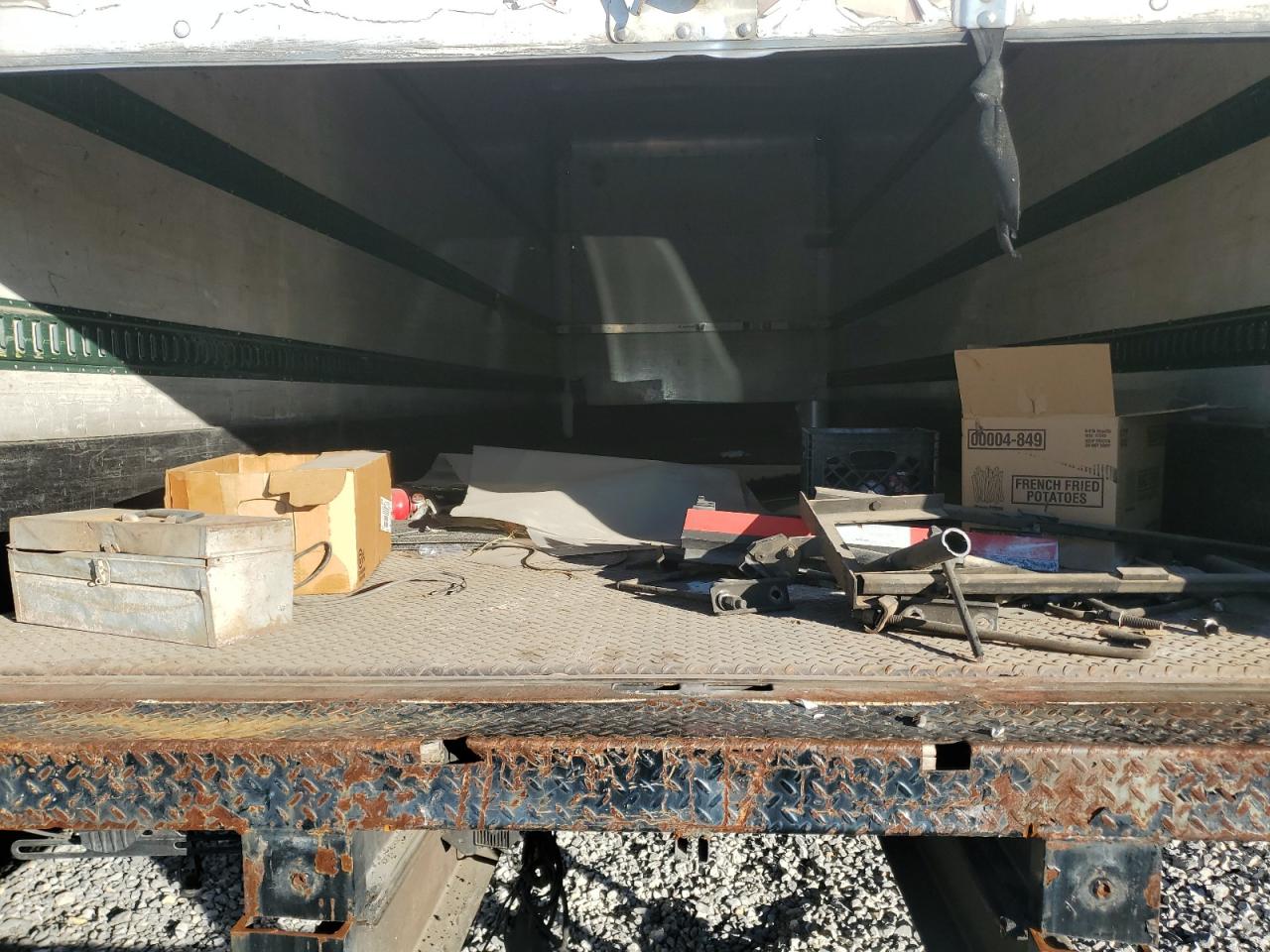 2005 FREIGHTLINER BUSINESS CLASS M2 BOX TRUCK photo 19