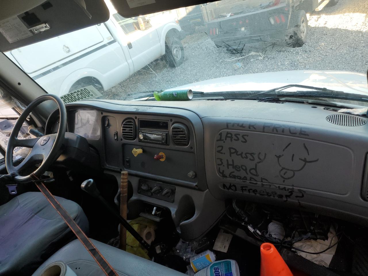 2005 FREIGHTLINER BUSINESS CLASS M2 BOX TRUCK photo 15