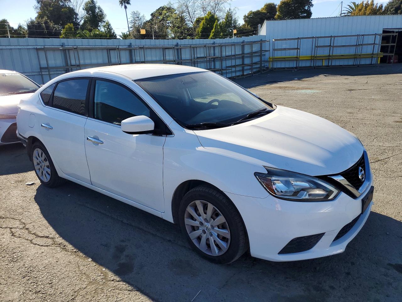 2017 NISSAN SENTRA SV photo 4