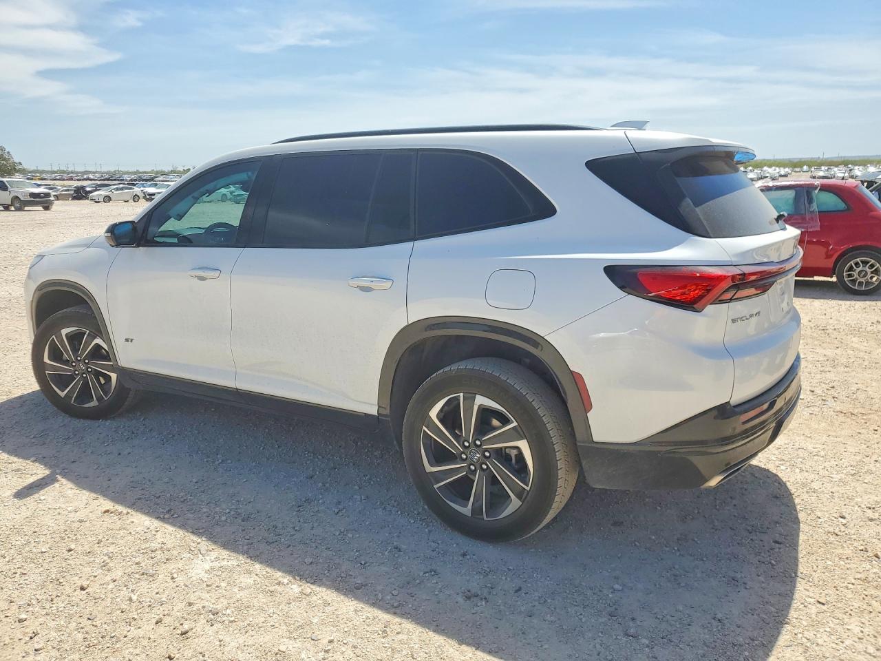 2025 BUICK ENCLAVE SPORT TOURING photo 4