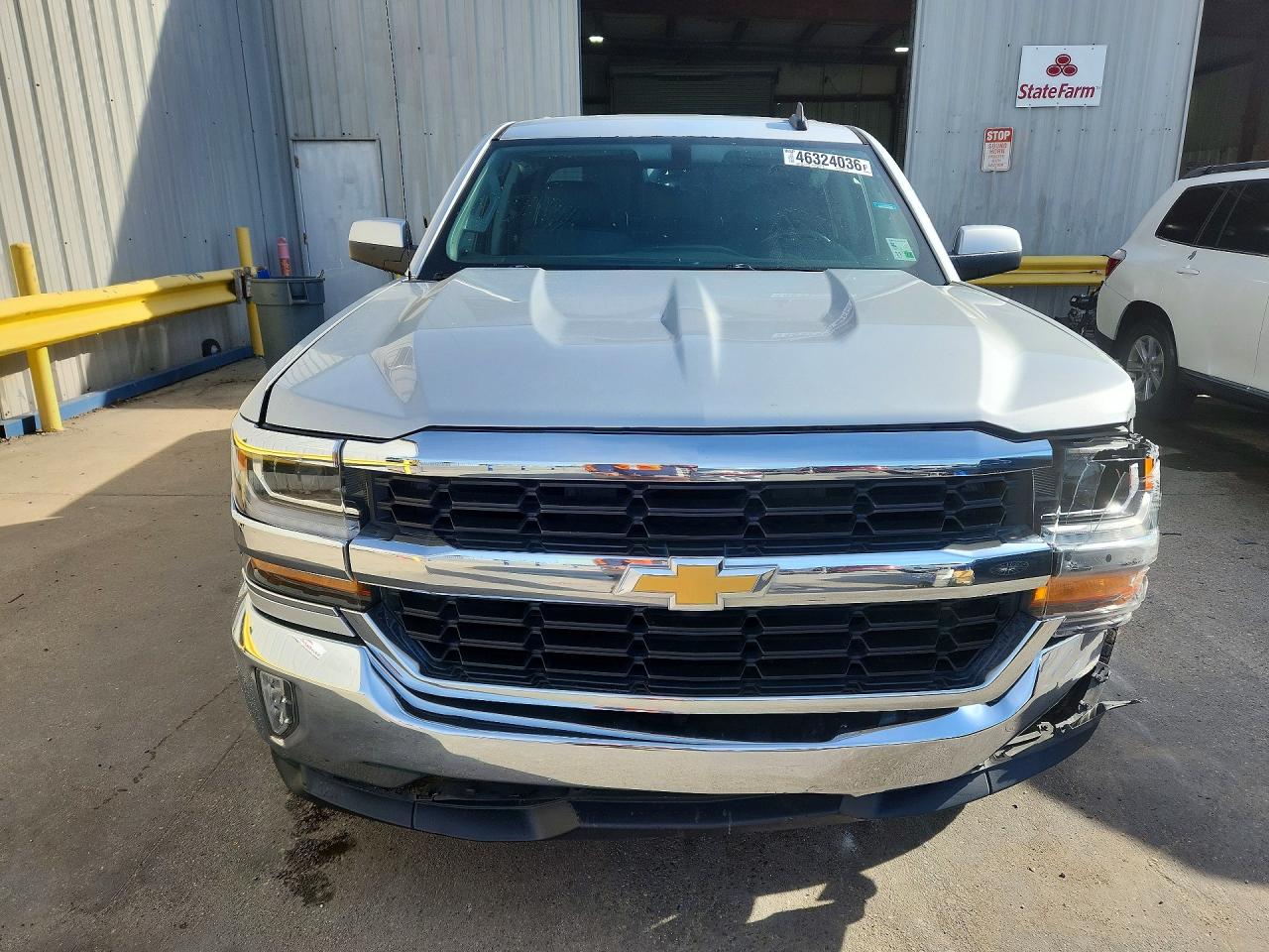 2017 CHEVROLET SILVERADO C1500 LT photo 5