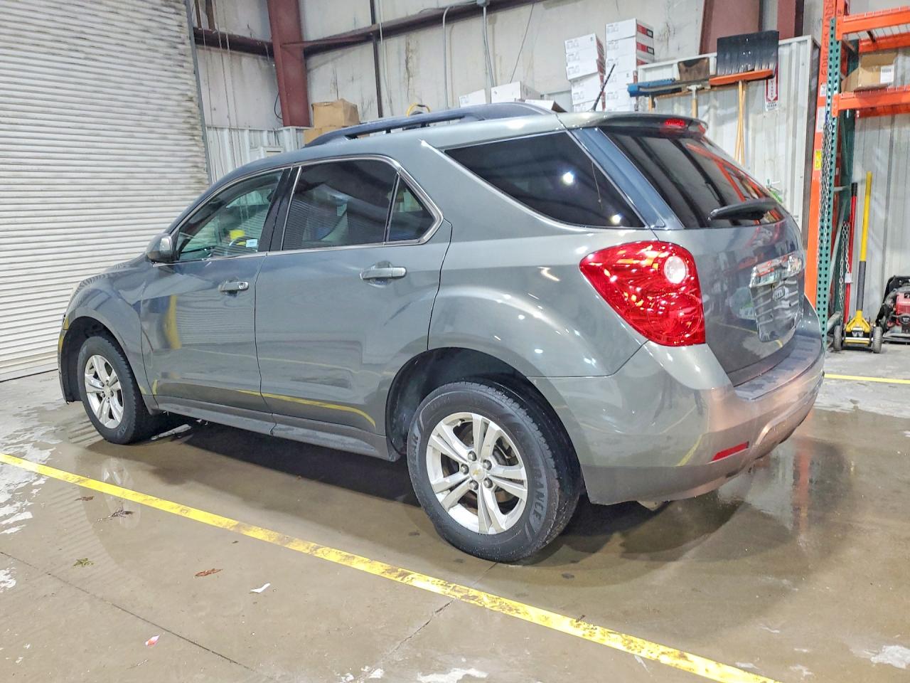 2013 CHEVROLET EQUINOX LT photo 2