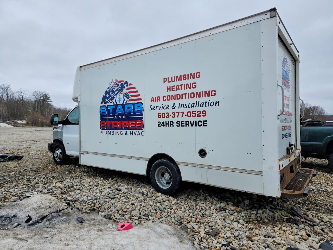 2021 CHEVROLET EXPRESS DELIVERY TRUCK photo 3