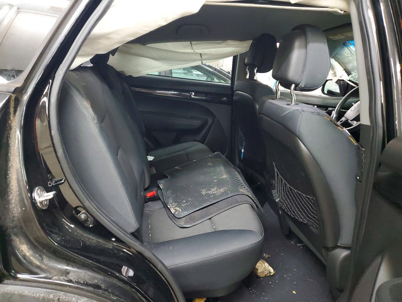 2011 KIA SORENTO LX photo 21