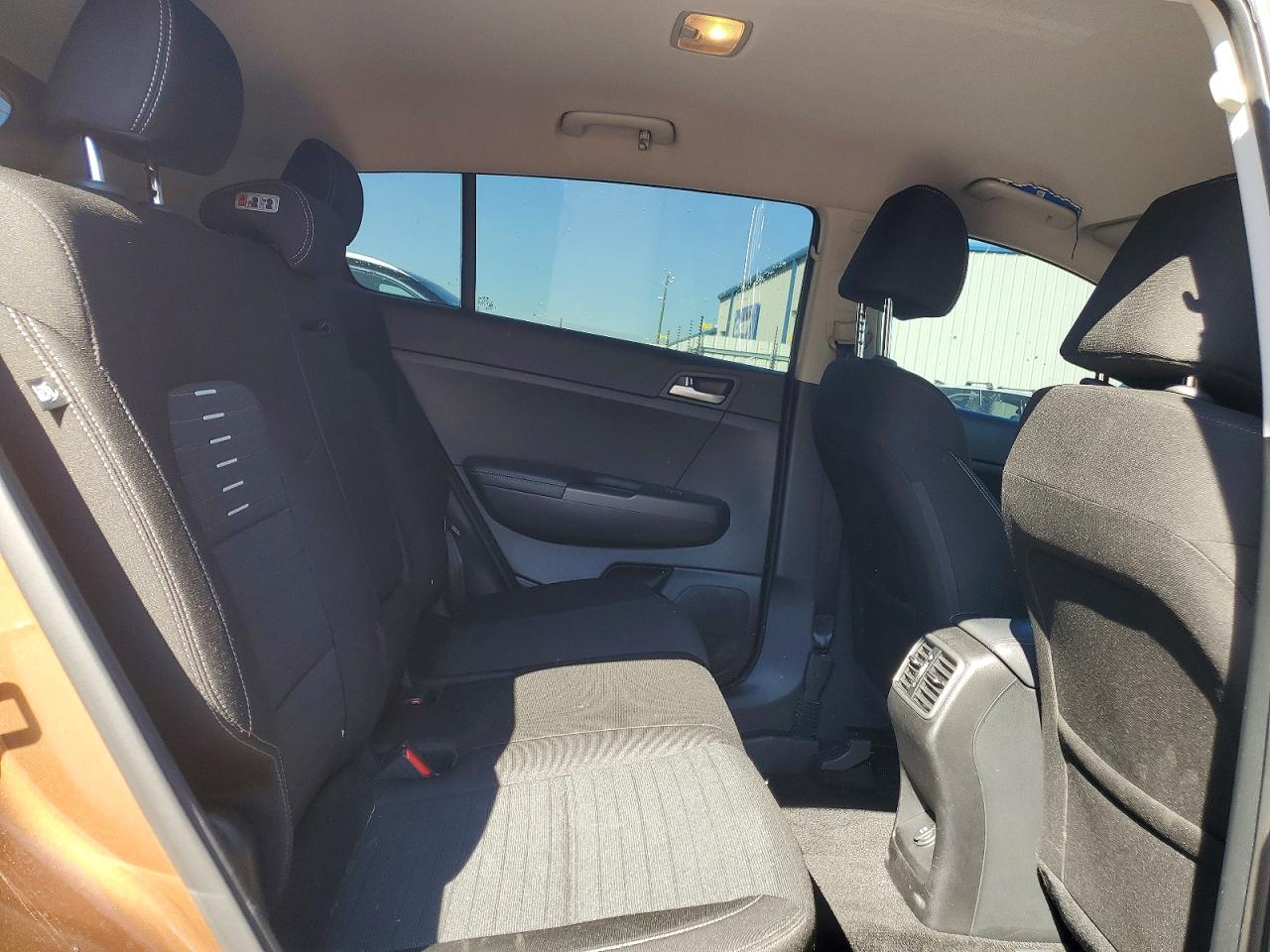 2018 KIA SPORTAGE LX photo 11