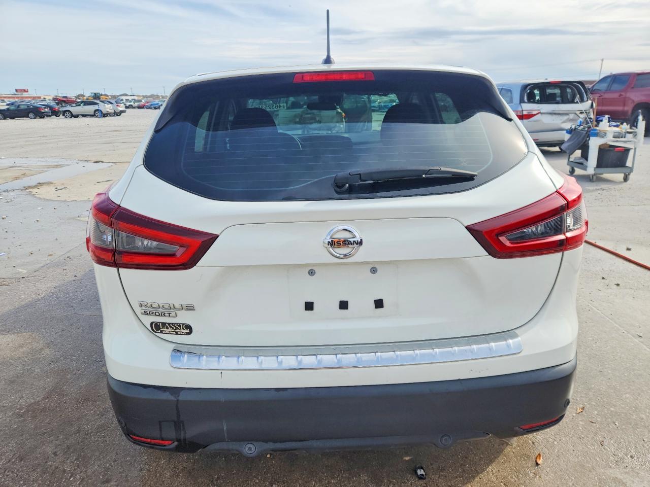2020 NISSAN ROGUE SPORT S photo 6