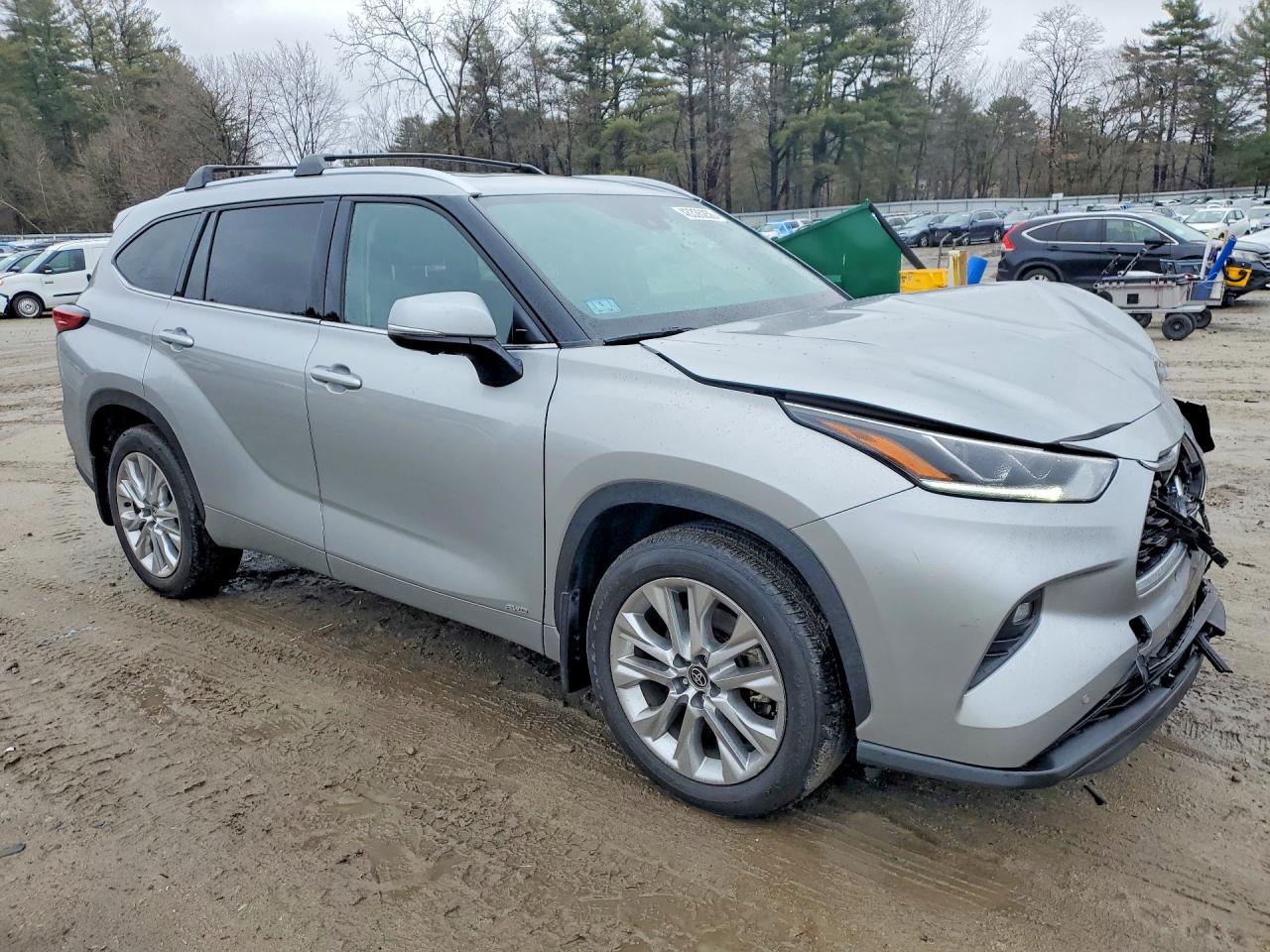 2023 TOYOTA HIGHLANDER HYBRID LIMITED photo 10