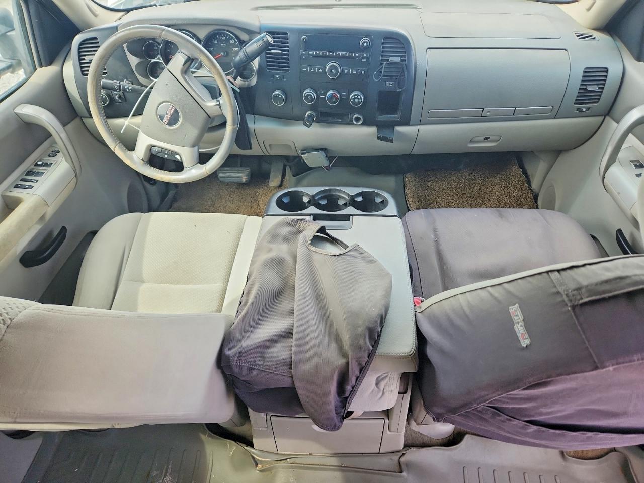 2008 GMC SIERRA K3500 photo 8